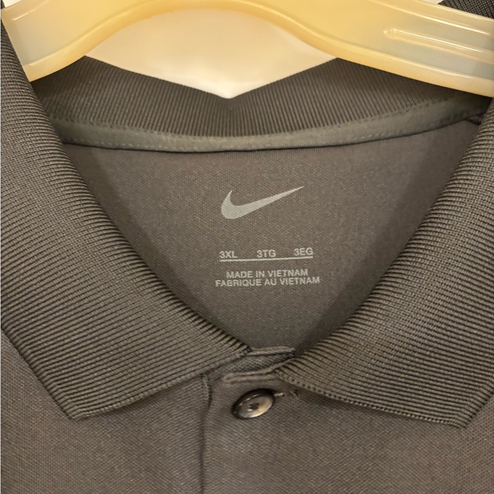 Nike Powerade Bodyarmour Embroidered Sports Shirt - Picture 3 of 5